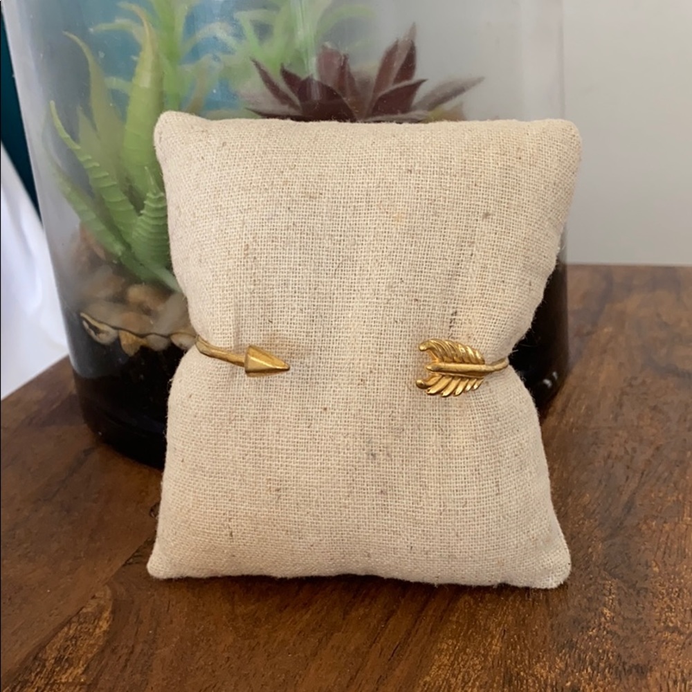 Stella and Dot Bracelet Gold